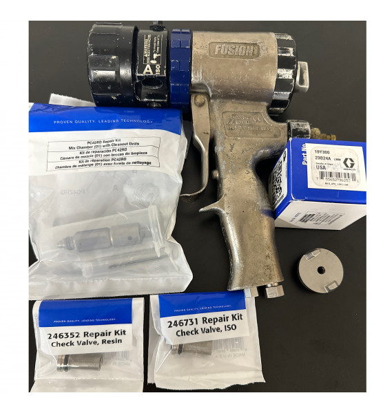 Used Graco Fusion ProConnect w/ 01 Mixing Chamber Spray Gun #3